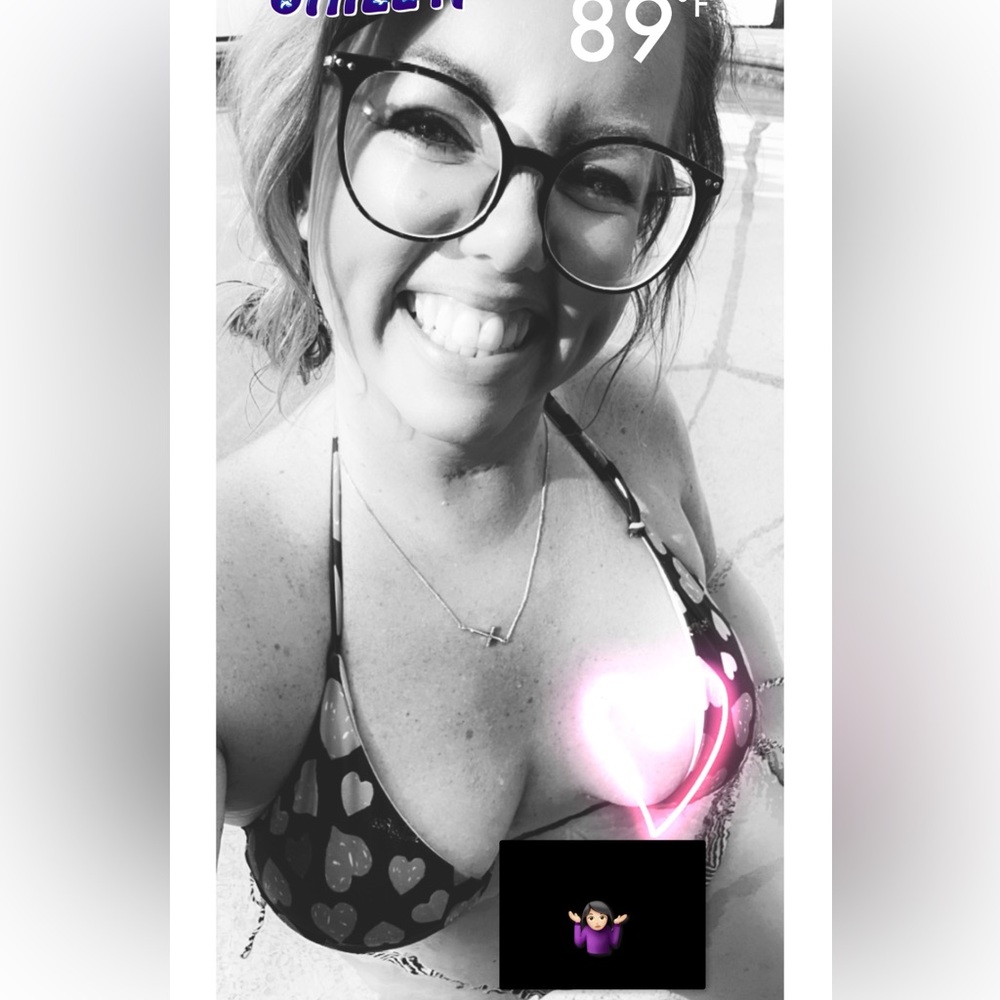 Meet your Posher, Vanessa